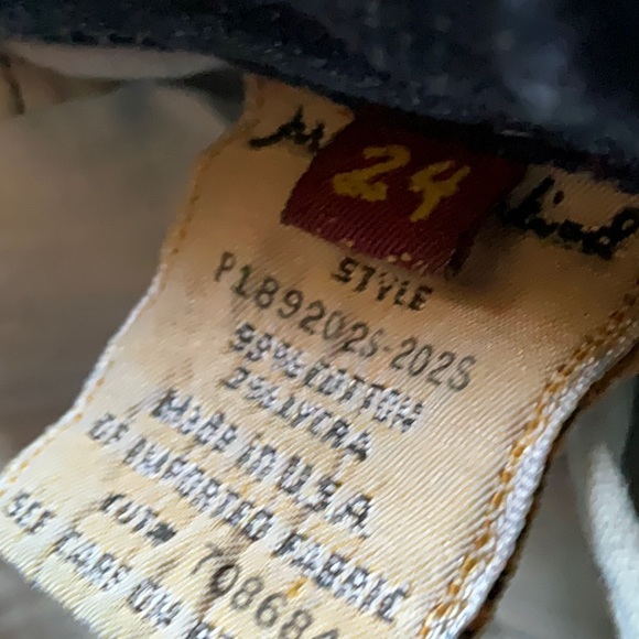 Jeans - Picture 2 of 3